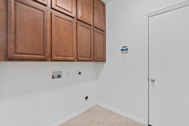 7509 Barrymore Road, Denton, TX 76208