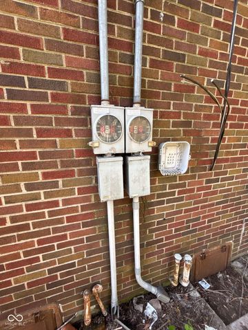 1028 W 10th Street, Anderson, IN 46016