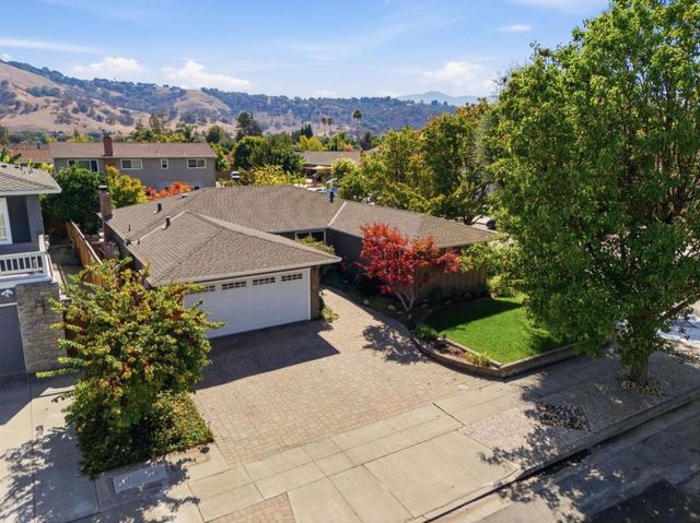 6122 Banner Court, San Jose, CA 95123