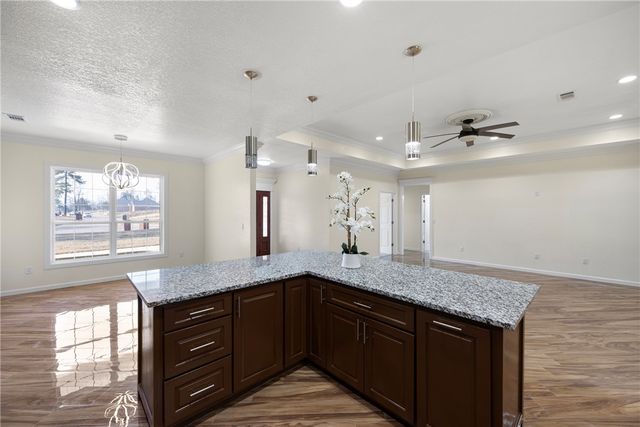 125 Rachel Circle, Russellville, AR 72802