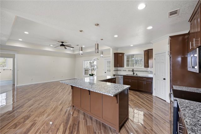 125 Rachel Circle, Russellville, AR 72802