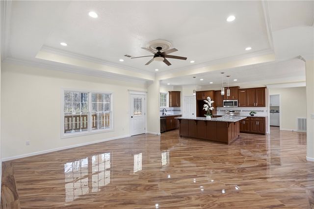 125 Rachel Circle, Russellville, AR 72802