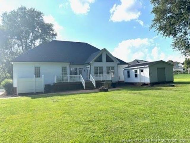2013 Black Walnut Farm Road, Hillsborough, NC 27278