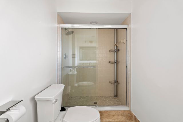 216 Old Meadow Way, Palm Beach Gardens, FL 33418