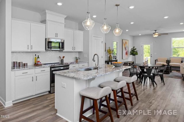 25 Charred Oak Ct Street, Lillington, NC 27546