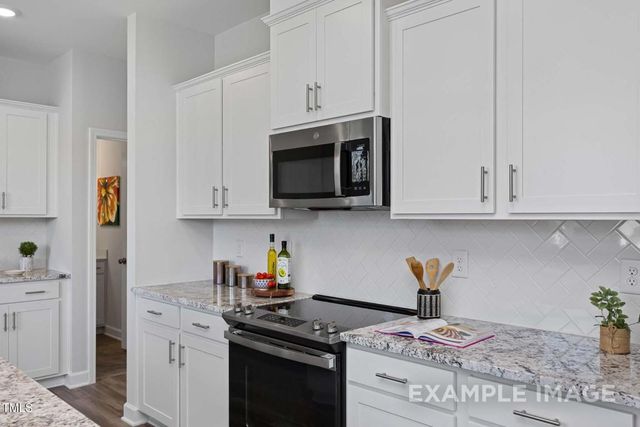 25 Charred Oak Ct Street, Lillington, NC 27546