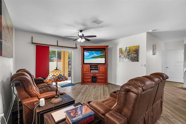 5946 81ST AVENUE N, Pinellas Park, FL 33781