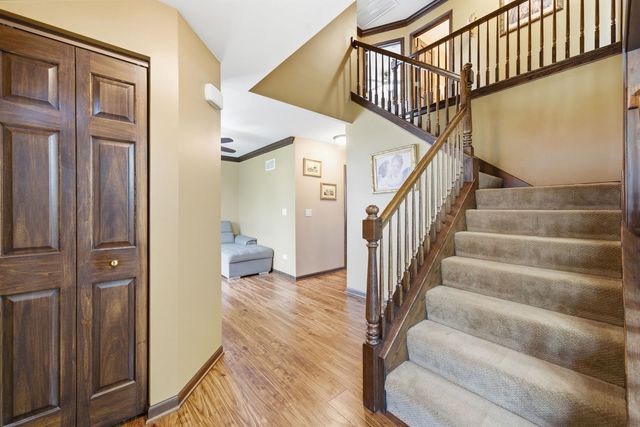 1812 Hampton Court, Plainfield, IL 60586