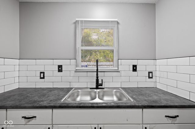 837 W 25th Street, Indianapolis, IN 46208