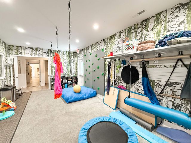 100 Red Oaks Dr Ste 103, Staunton, VA 24401