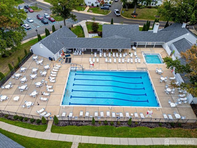 19 Rossmooor Drive C, Monroe, NJ 08831
