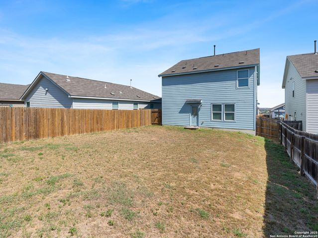 8842 Barrow Path, Converse, TX 78109