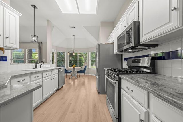 105 Oakmont CT, Georgetown, TX 78628