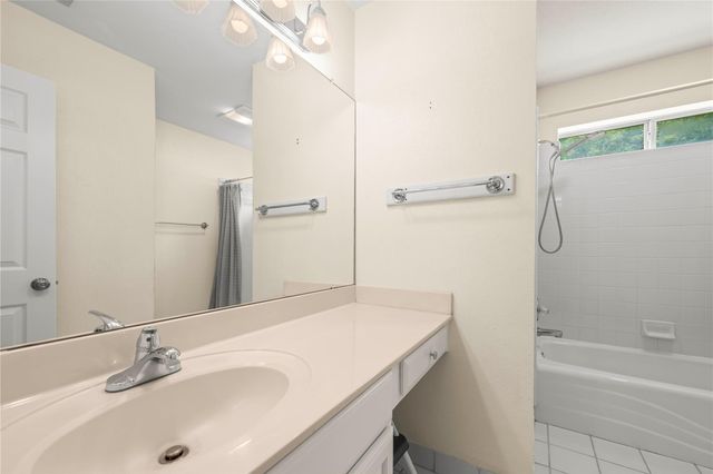105 Oakmont CT, Georgetown, TX 78628