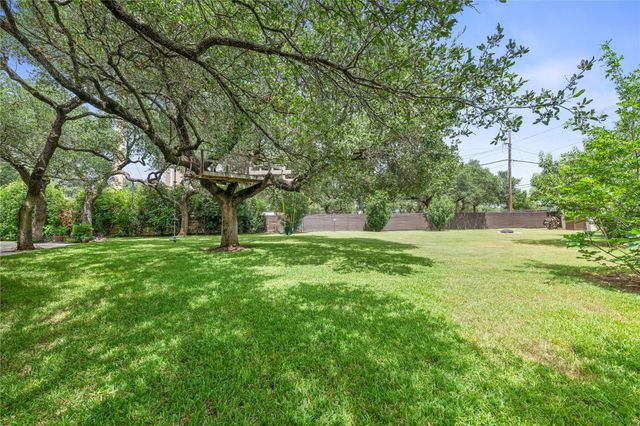 105 Oakmont CT, Georgetown, TX 78628