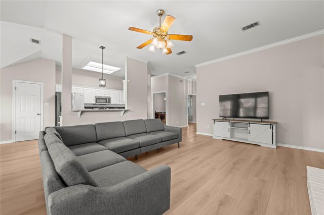 105 Oakmont CT, Georgetown, TX 78628