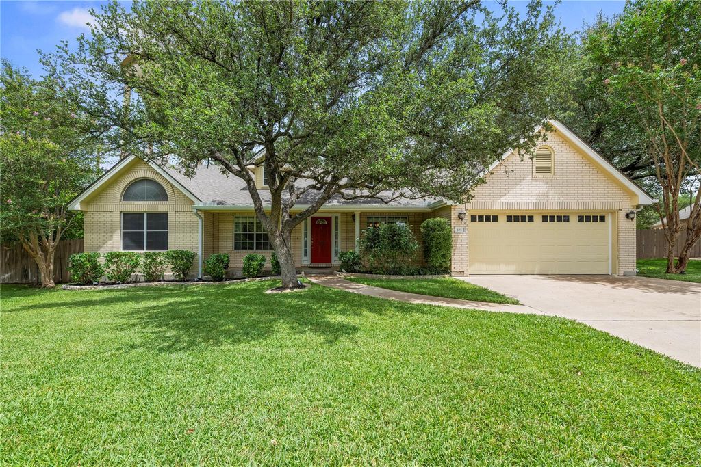 105 Oakmont CT, Georgetown, TX 78628