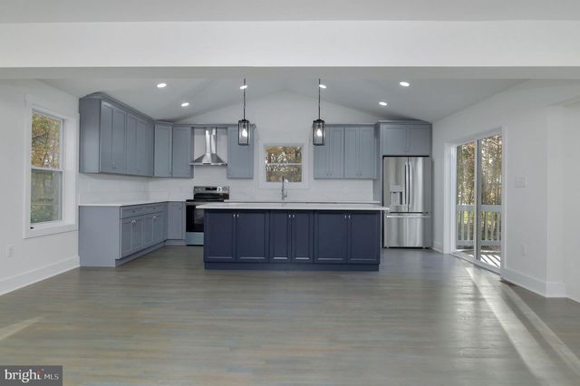 2016 SPRING GROVE DR, Accokeek, MD 20607