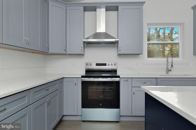 2016 SPRING GROVE DR, Accokeek, MD 20607