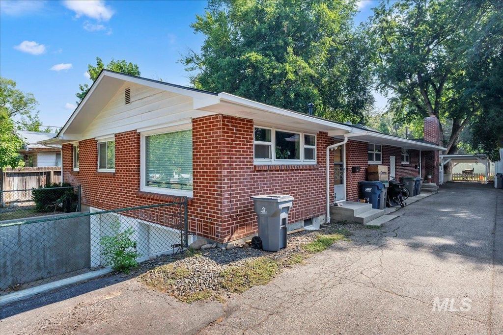 1206 S Owyhee St., Boise, ID 83705 photo 1