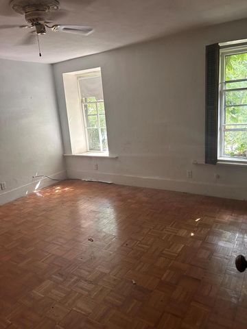 232 E Hamilton ROAD, Cedarburg, WI 53012