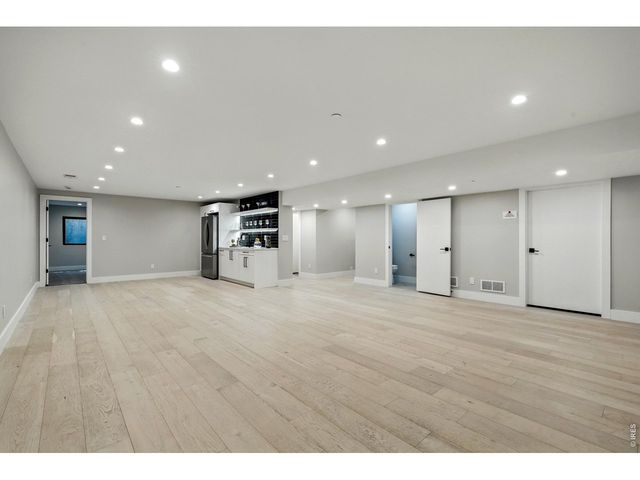 2860 Table Mesa Dr, Boulder, CO 80305