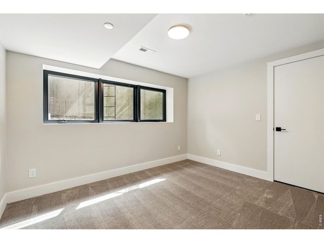 2860 Table Mesa Dr, Boulder, CO 80305