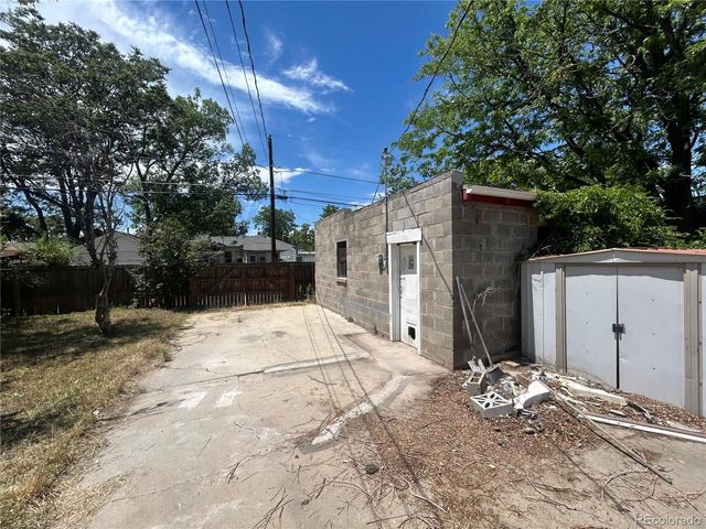 4935 Perry Street, Denver, CO 80212