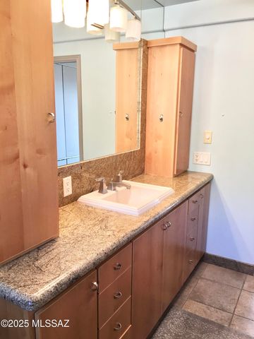 5251 E Mission Hill Drive yucca 3, Tucson, AZ 85718