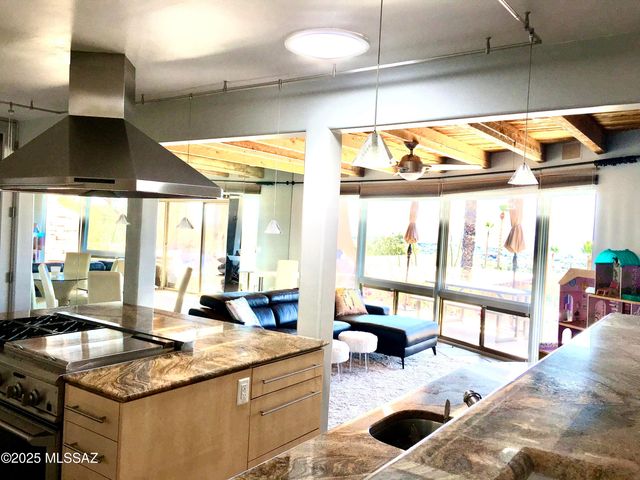 5251 E Mission Hill Drive yucca 3, Tucson, AZ 85718