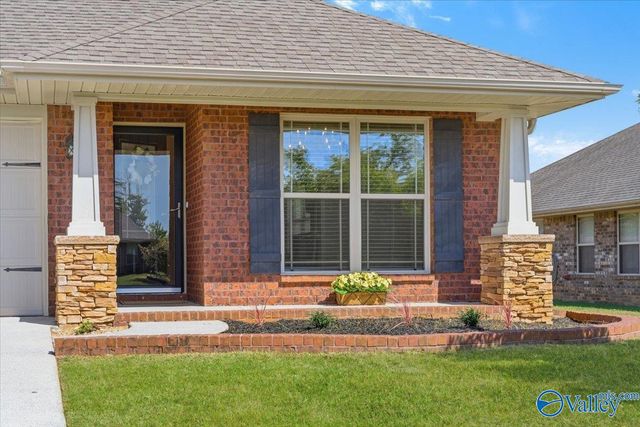 326 Dovington Drive, Huntsville, AL 35806