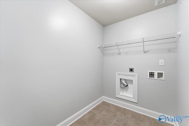 326 Dovington Drive, Huntsville, AL 35806