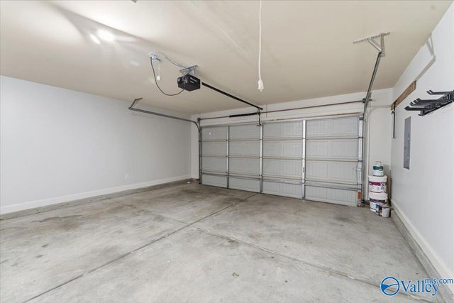 326 Dovington Drive, Huntsville, AL 35806