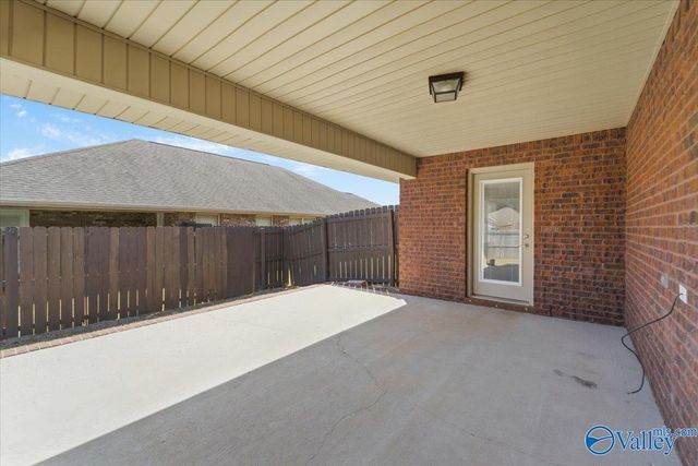 326 Dovington Drive, Huntsville, AL 35806