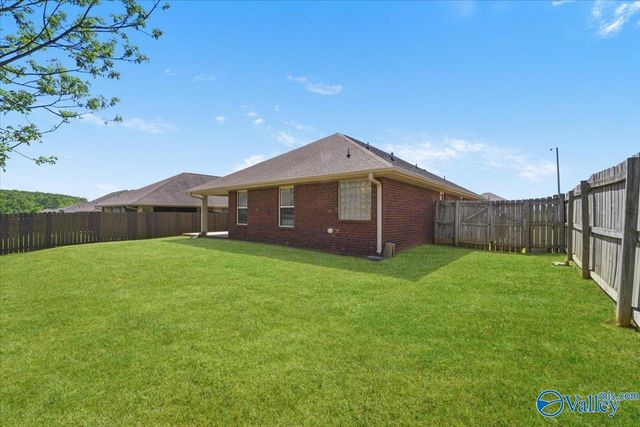 326 Dovington Drive, Huntsville, AL 35806