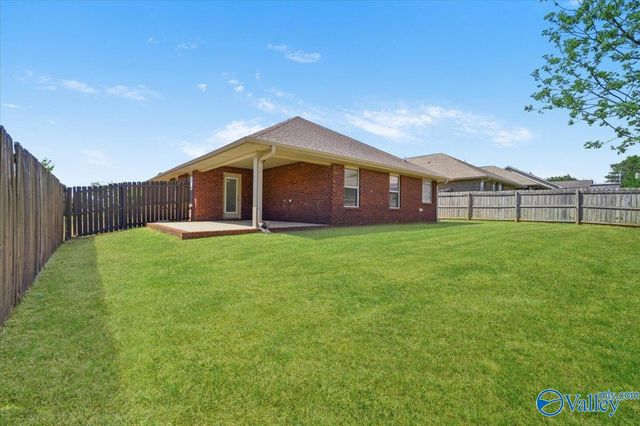 326 Dovington Drive, Huntsville, AL 35806