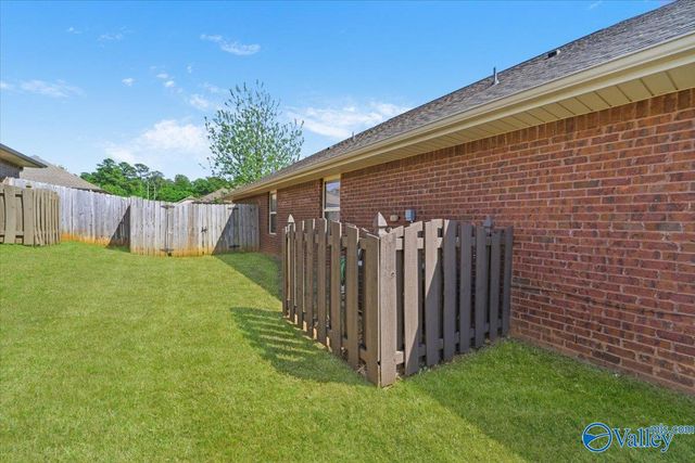 326 Dovington Drive, Huntsville, AL 35806