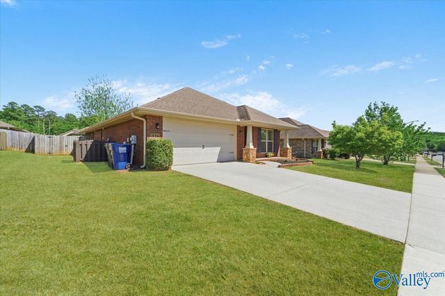 326 Dovington Drive, Huntsville, AL 35806