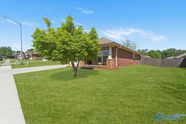 326 Dovington Drive, Huntsville, AL 35806