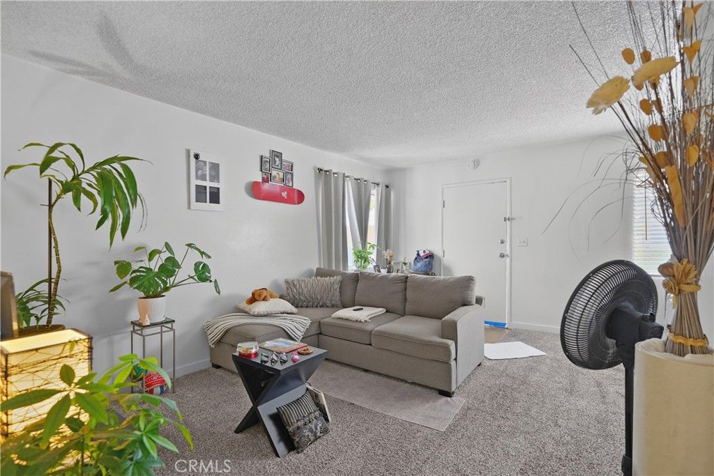 Image 16 of property listing at 741 W 18th, Costa Mesa, CA 92627