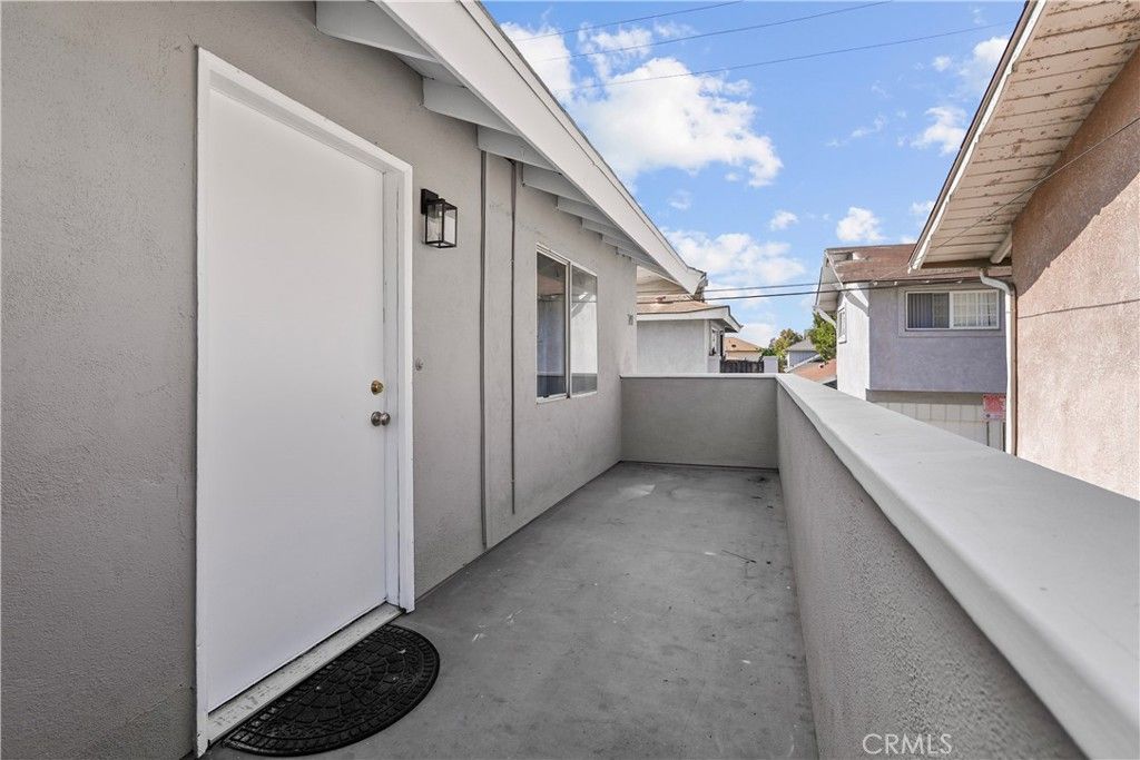 Image 21 of property listing at 741 W 18th, Costa Mesa, CA 92627