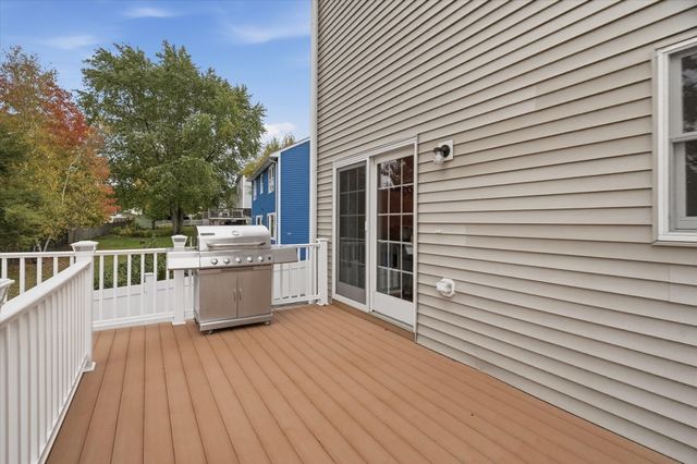 11 Yellow Brick Road, Haverhill, MA 01835