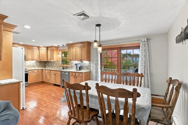 11 Yellow Brick Road, Haverhill, MA 01835