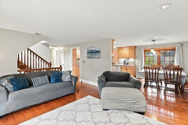 11 Yellow Brick Road, Haverhill, MA 01835