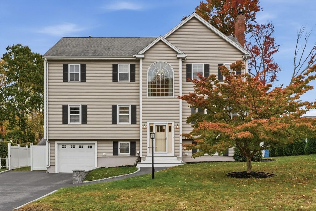 11 Yellow Brick Road, Haverhill, MA 01835