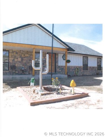 615 Grand Avenue, Stuart, OK 74570