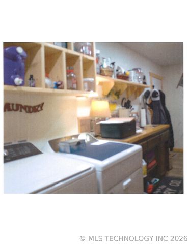 615 Grand Avenue, Stuart, OK 74570