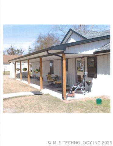 615 Grand Avenue, Stuart, OK 74570