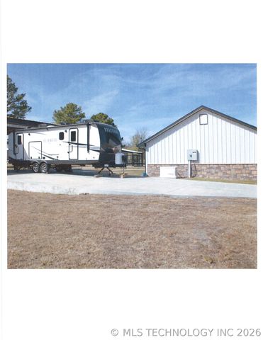 615 Grand Avenue, Stuart, OK 74570