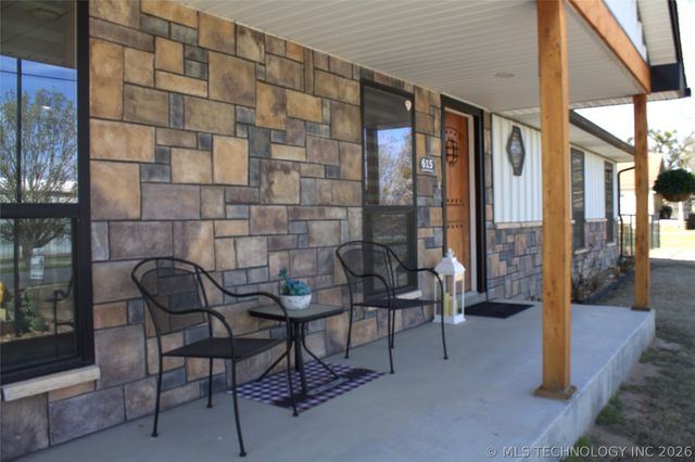 615 Grand Avenue, Stuart, OK 74570